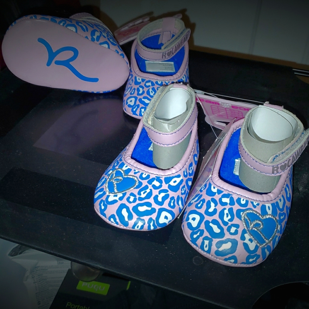 Infant Baby Girls (2) 3-6months Slip-on Crib Shoes